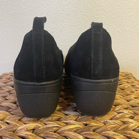 Vionic Jacey Women's Slip-on Wedge Shoe. EUC Black. Women’s US size 10 - Picture 7 of 10